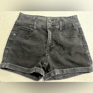 flexible black shorts with two buttons, with front and back pockets! almost new